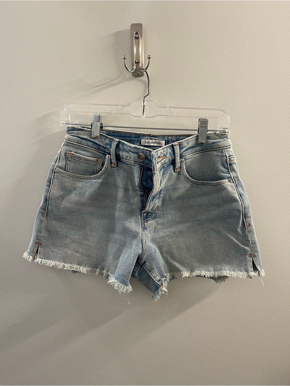 Good American - High-Rise Light Blue Denim Shorts with Frayed Hem